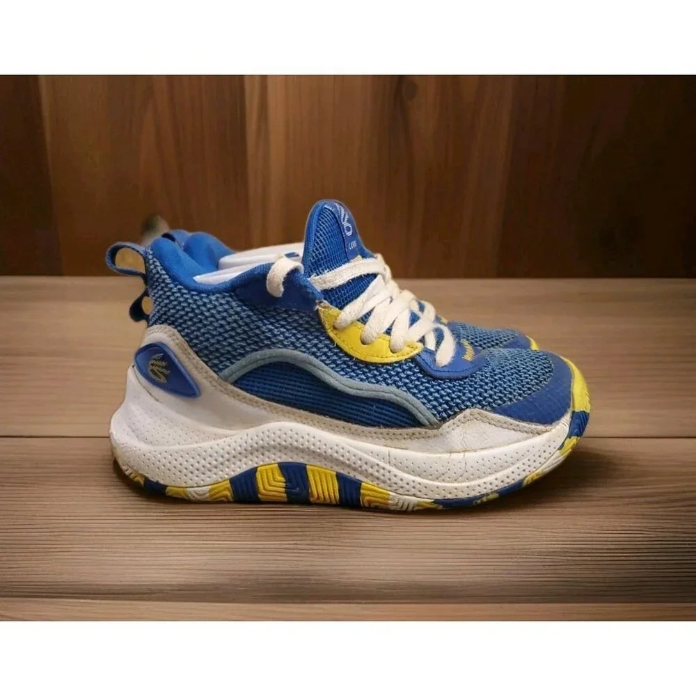 Under Armour‎ Curry 3Z 24 Sneakers Youth Size 5Y Blue